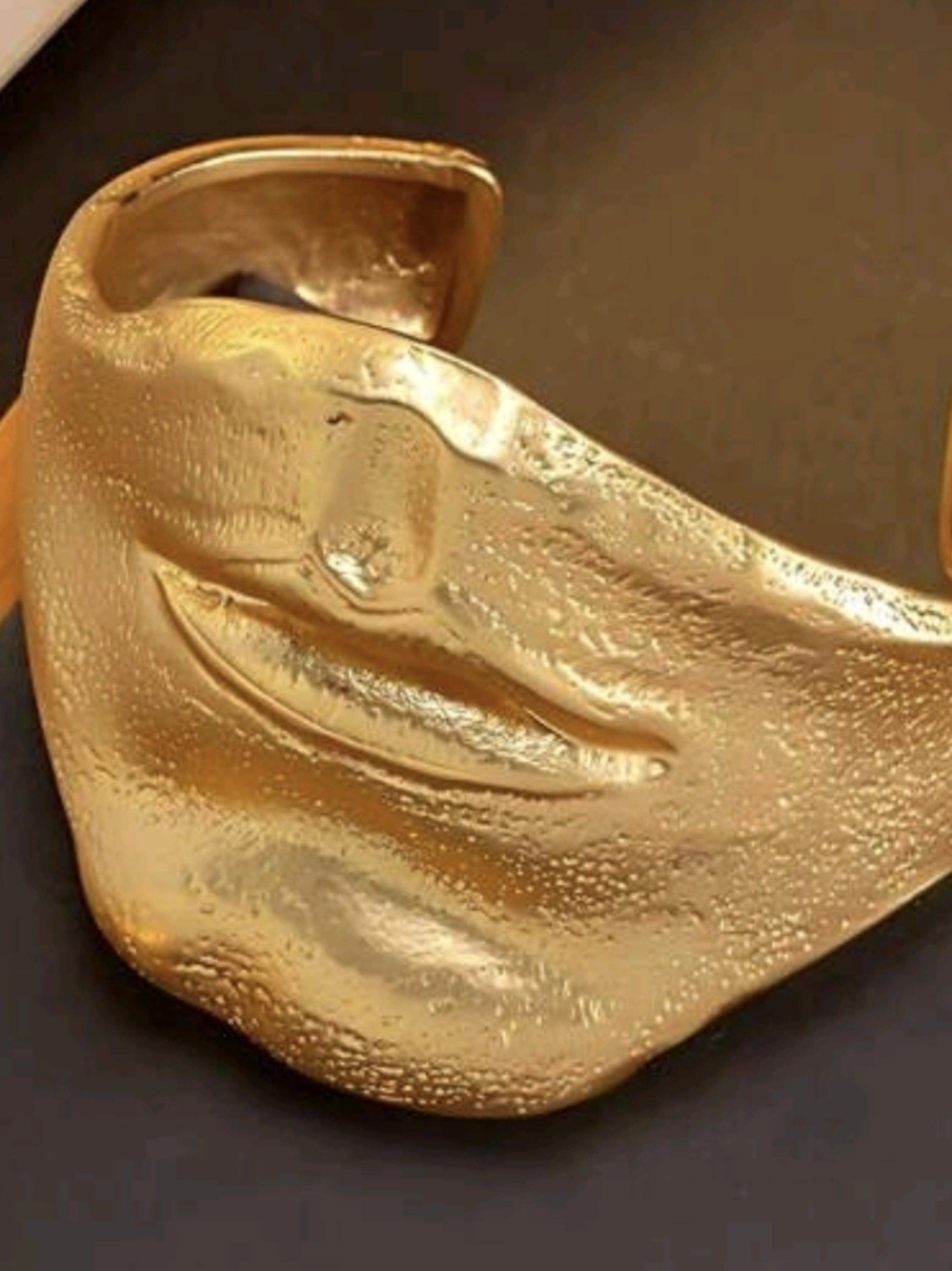 Schiaparelli Inspired Gold Sculpted Face Cuff Bracelet - Picture 4 of 5